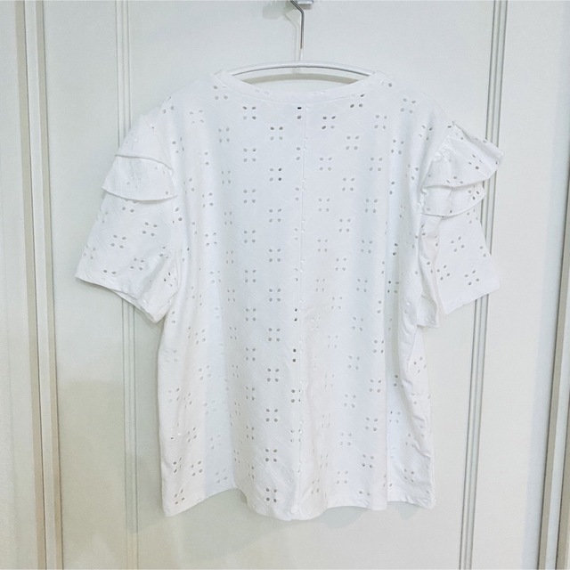 ZARA(ザラ)のカットワークエンブロイダリーTシャツ レディースのトップス(Tシャツ(半袖/袖なし))の商品写真