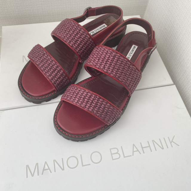 MANOLO BLAHNIK(マノロブラニク)の【新品】MANOLO BLAHNIK マノロブラニク スポーツサンダル ワイン レディースの靴/シューズ(サンダル)の商品写真