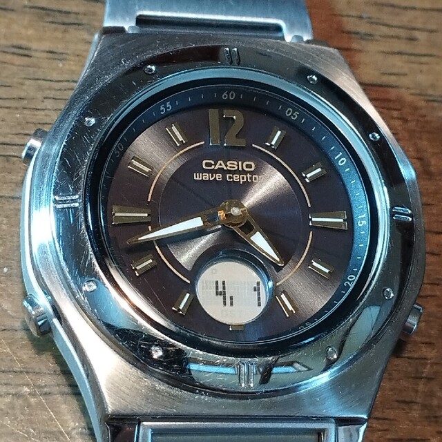 CASIO(カシオ)のX15　カシオ・ウェーブセプター　　　電波・ソーラー・多機能時計 レディースのファッション小物(腕時計)の商品写真