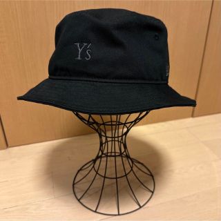 ワイズ(Y's)のY's × NEW ERA バケットハット M/L(ハット)