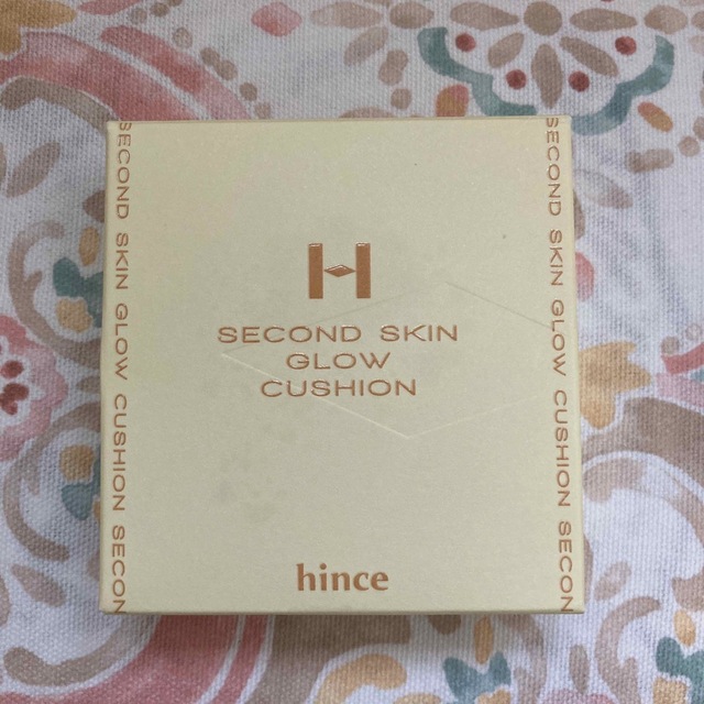 hince(ヒンス)のヒンス　セカンドスキングロウクッション　23 コスメ/美容のベースメイク/化粧品(ファンデーション)の商品写真