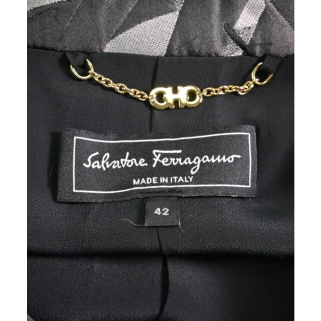 Salvatore Ferragamo(サルヴァトーレフェラガモ)のSalvatore Ferragamo ステンカラーコート 42(M位) 【古着】【中古】 レディースのジャケット/アウター(その他)の商品写真