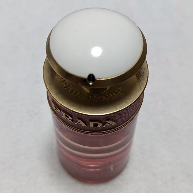 PRADA(プラダ)のプラダキャンディフロラーレオーデトワレ50ml コスメ/美容の香水(香水(女性用))の商品写真