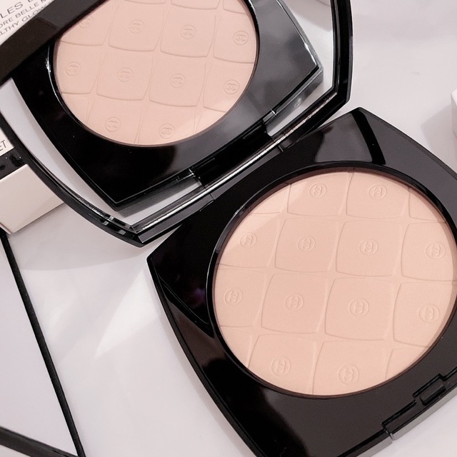 CHANEL レベージュマキシプードゥルベルミン テンダーピンクフェイス CHANEL レベージュマキシプードゥルベルミン テンダーピンクフェイス