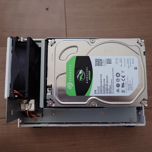 エクルベージュ synology ds216j nas HDD 3TB×2 | academiadevendasmb