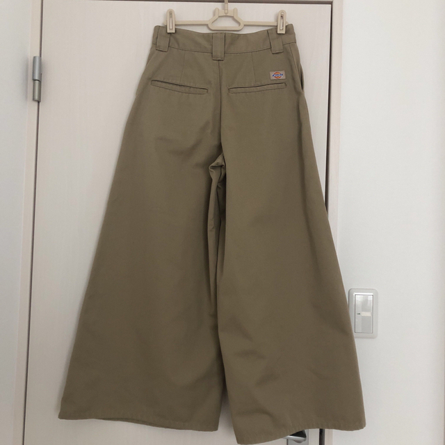 Dickies(ディッキーズ)のniko and... × Dickiesコラボ　ワイドパンツ レディースのパンツ(カジュアルパンツ)の商品写真