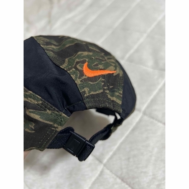 NIKE(ナイキ)のNike X Carhatt WIP NRG Camo Tailwind Cap メンズの帽子(キャップ)の商品写真