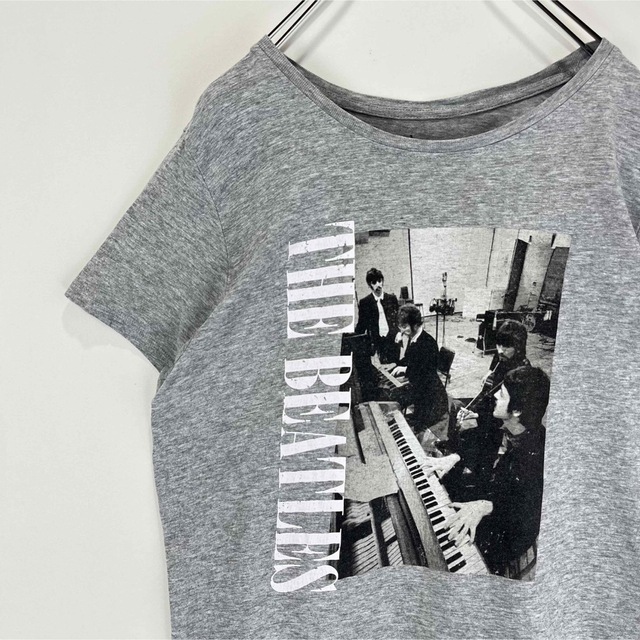 THE BEATLES(ビートルズ)のザ・ビートルズ　Tシャツ　バンドT グレー　Beatles 古着　Lサイズ レディースのトップス(Tシャツ(半袖/袖なし))の商品写真