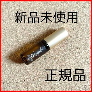 ドテラ(doTERRA)の匿名配送！新品　ドテラ　マグノリア　ロールオン　4ml  フローラル　アロマ(エッセンシャルオイル（精油）)