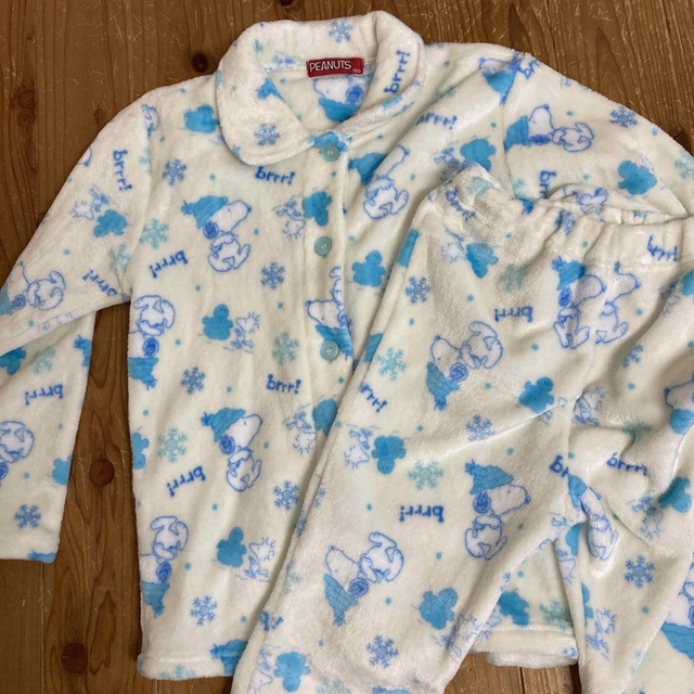 値下げ♪スヌーピーのパジャマ✳︎150size キッズ/ベビー/マタニティのキッズ服女の子用(90cm~)(パジャマ)の商品写真