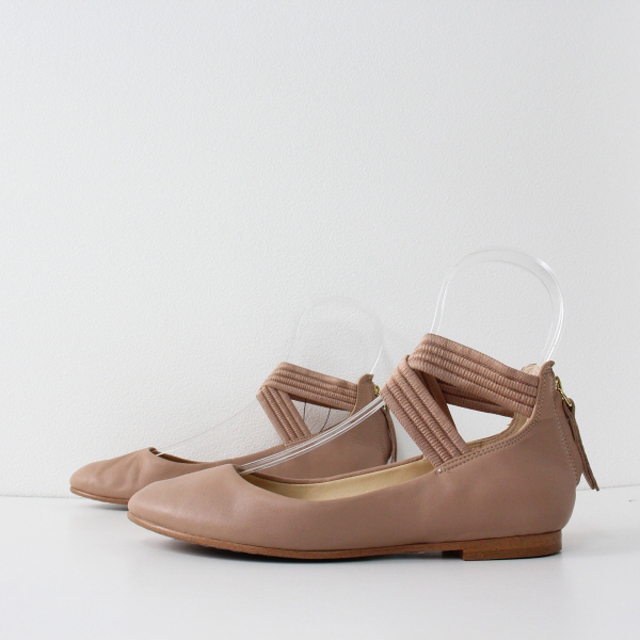 Clarks(クラークス)のClarks クラークス Grace Anna グレイスアンナ ヌードレザー パンプス UK3/22cmピンク 靴 フラット【2400011838179】 レディースの靴/シューズ(ハイヒール/パンプス)の商品写真