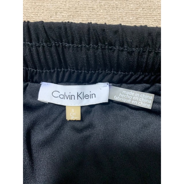 Calvin Klein(カルバンクライン)のカルバンクライン Calvin Klein 黒レース　スカート　新品未使用　 レディースのスカート(ひざ丈スカート)の商品写真