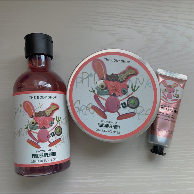 THE BODY SHOP(ザボディショップ)の新品未使用✨THE BODY SHOP ピンクグレープフルーツボディケアセット コスメ/美容のボディケア(ボディクリーム)の商品写真