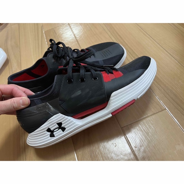 UNDER ARMOUR(アンダーアーマー)のUNDER ARMOUR アンダーアーマースニーカー メンズの靴/シューズ(スニーカー)の商品写真