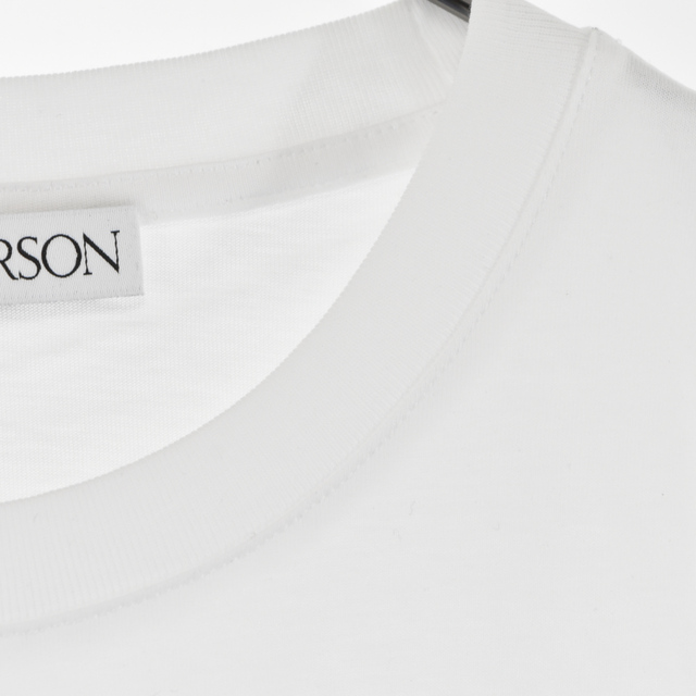 J.W.ANDERSON(ジェイダブリューアンダーソン)のJ.W.ANDERSON ジェー ダブリュー アンダーソン Anchor Patch T-shirt JT0061 パッチロゴ クルーネック半袖Tシャツ ホワイト メンズのトップス(Tシャツ/カットソー(半袖/袖なし))の商品写真