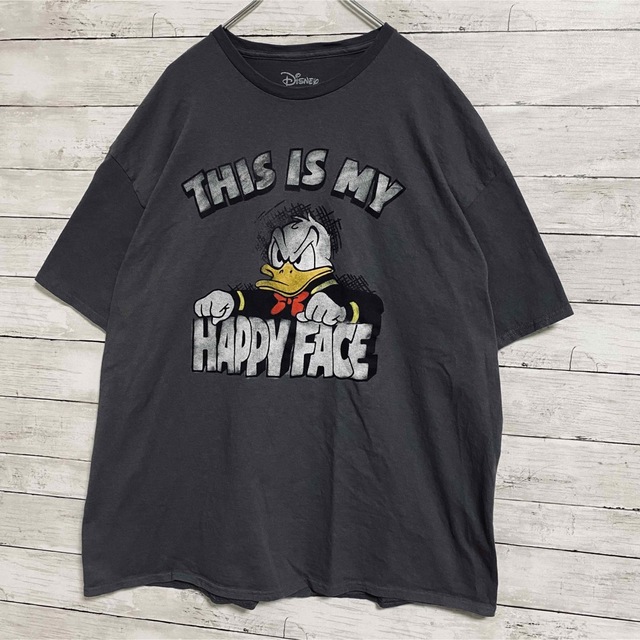 Disney(ディズニー)の【入手困難】ディズニー　ドナルド　Tシャツ　2XLサイズ　ゆったり　一点物　レア メンズのトップス(Tシャツ/カットソー(半袖/袖なし))の商品写真