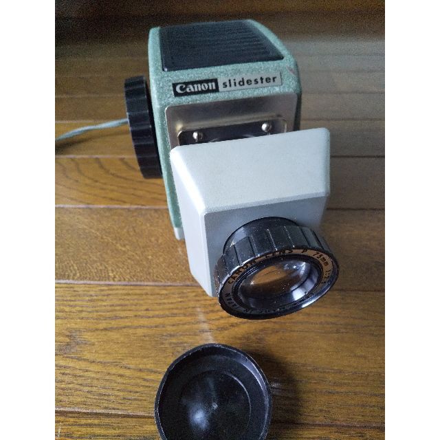 Canon(キヤノン)のCanon slidesterスライド映写機 スマホ/家電/カメラのカメラ(その他)の商品写真