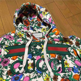 グッチ(Gucci)の●GUCCIグッチ花柄フローラ刺繍ロゴフーディスウェット(トレーナー/スウェット)