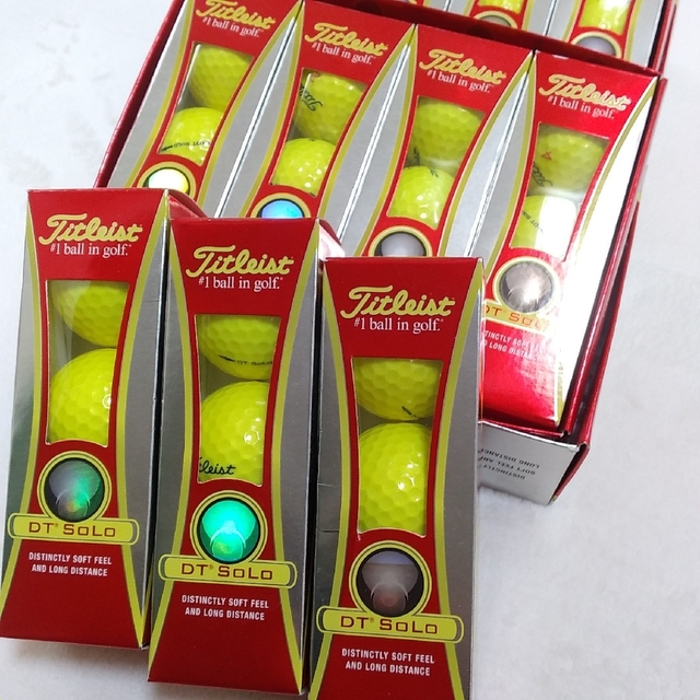 Titleist(タイトリスト)のゴルフボール（33個）　Titlist スポーツ/アウトドアのゴルフ(その他)の商品写真