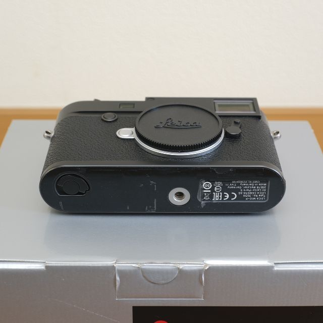 LEICA(ライカ)のLeica M10-P　ライカ　M10P　ブラッククローム　予備バッテリー付 スマホ/家電/カメラのカメラ(ミラーレス一眼)の商品写真