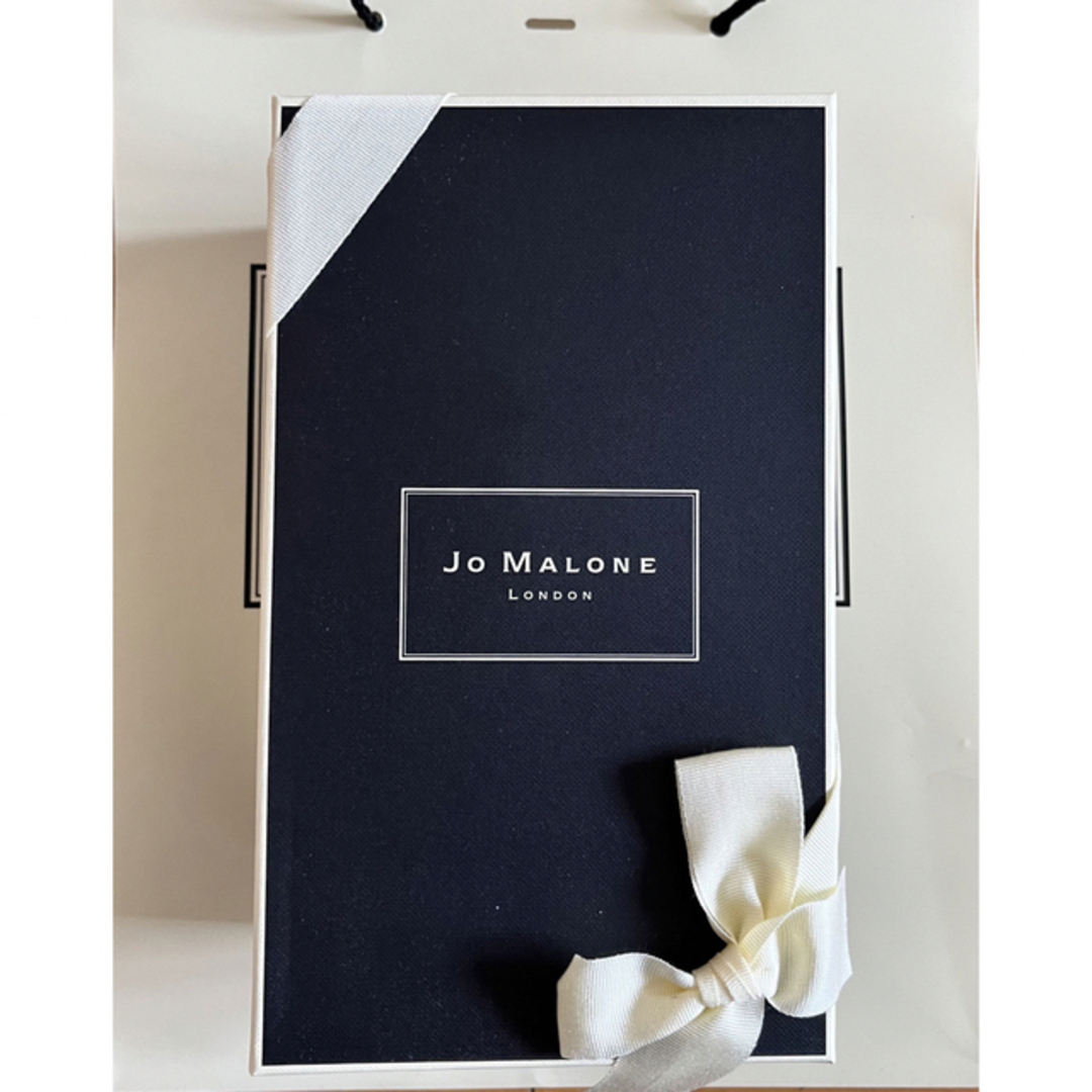 Jo Malone(ジョーマローン)のsale!ジョー マローン ロンドン ピオニー＆ブラッシュスエード　キャンドル コスメ/美容のリラクゼーション(キャンドル)の商品写真