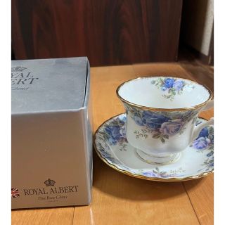 ロイヤルアルバート(ROYAL ALBERT)のロイヤルアルバート　カップアンドソーサー(食器)