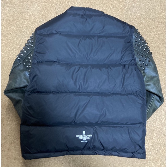 Supreme(シュプリーム)のUNDERCOVER Puffer Jacket 黒S コラボ ダウン 新品 メンズのジャケット/アウター(ダウンジャケット)の商品写真