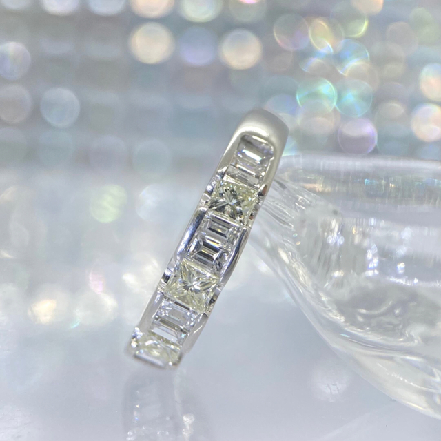 新品【VSクラス】高品質バゲットダイヤ！大粒1.11カラット エタニティリング レディースのアクセサリー(リング(指輪))の商品写真