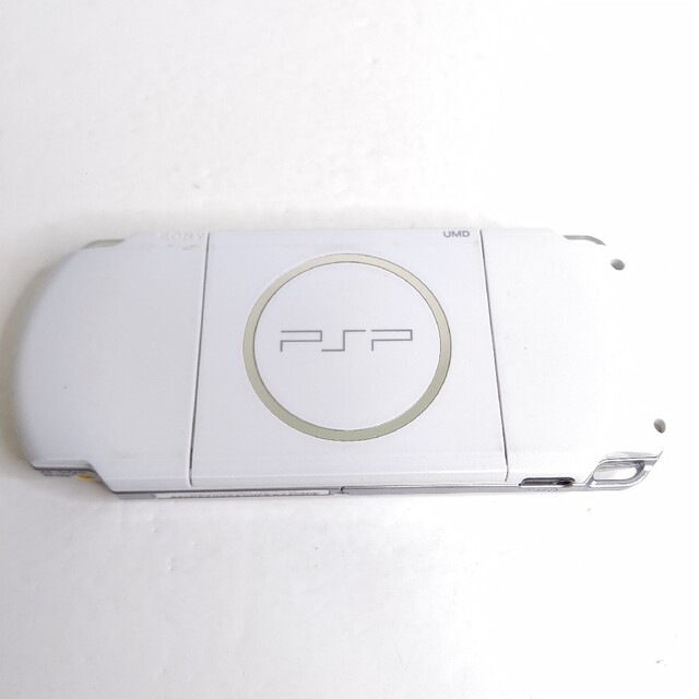 PlayStation Portable(プレイステーションポータブル)のPSP3000 パールホワイト　プレイステーションポータブル　SONY　本体 エンタメ/ホビーのゲームソフト/ゲーム機本体(携帯用ゲーム機本体)の商品写真