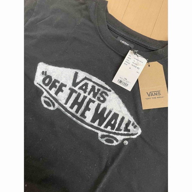 VANS(ヴァンズ)の新品　VANS ロゴ　半袖　Tシャツ　ブラック　XL バンズ　黒 メンズのトップス(Tシャツ/カットソー(半袖/袖なし))の商品写真