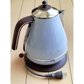 デロンギ(DeLonghi)のデロンギ・アイコナ ヴィンテージ 電気ケトル KBOV1200J-AZ(調理機器)