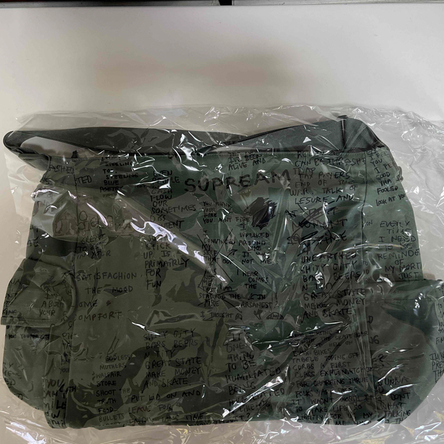 Supreme(シュプリーム)のSupreme Field Messenger Bag Olive Gonz  メンズのバッグ(メッセンジャーバッグ)の商品写真