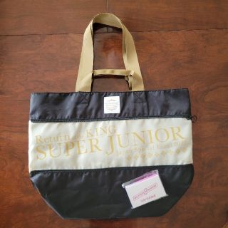 スーパージュニア(SUPER JUNIOR)のSUPER JUNIOR   SUPER 伸びるト一トバック(アイドルグッズ)