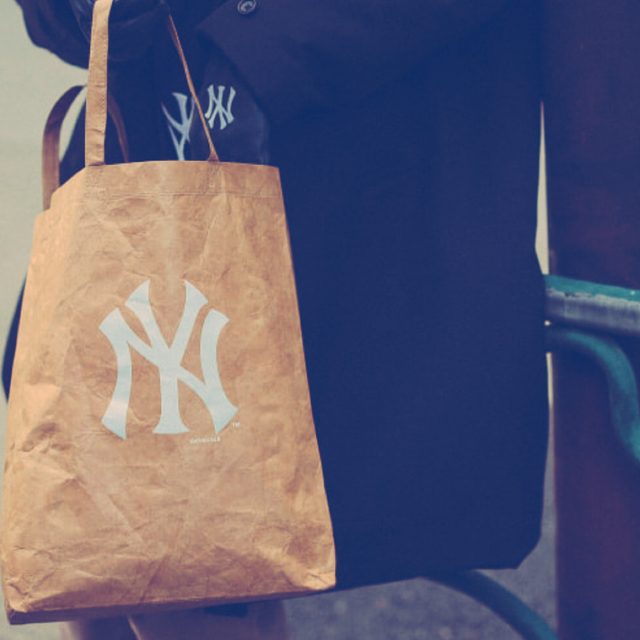 BEAMS(ビームス)のINFIELDERDESIGN × BEAMS / 別注 MLB ShopBag レディースのバッグ(ショップ袋)の商品写真