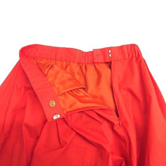 URBAN RESEARCH(アーバンリサーチ)のアーバンリサーチ ランダムタック スカート フレア ヘムライン オレンジ レディースのスカート(ひざ丈スカート)の商品写真