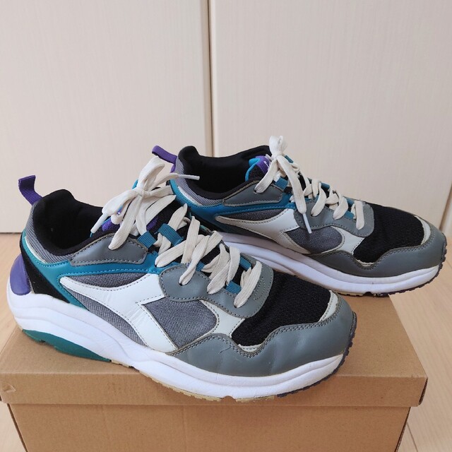 DIADORA(ディアドラ)のDIADORA WHIZZ RUN アーバンリサーチ限定カラー スニーカー メンズの靴/シューズ(スニーカー)の商品写真