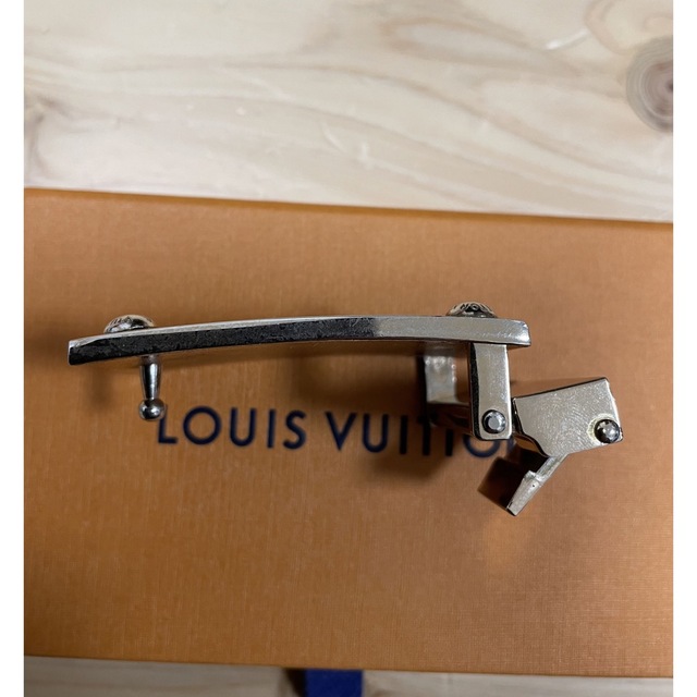 LOUIS VUITTON(ルイヴィトン)のルイヴィトン バックル メンズのファッション小物(ベルト)の商品写真