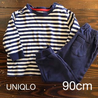 ユニクロ(UNIQLO)のUNIQLO 90cm パジャマ　上下セット　ボーダー　春秋　長袖長ズボン(パジャマ)