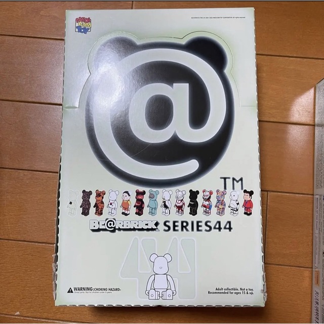 ベアブリック bearbrick シリーズ44 series44 5ボックス