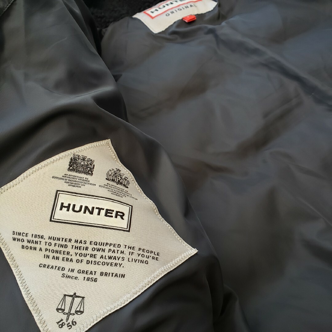 HUNTER(ハンター)の【極美品】HUNTER　ハンター　ダウンジャケット　ファー着脱可　Mサイズ相当 レディースのジャケット/アウター(ダウンジャケット)の商品写真