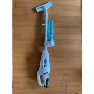 マキタ(Makita)のマキタ　充電式クリーナー　CL107FD(掃除機)