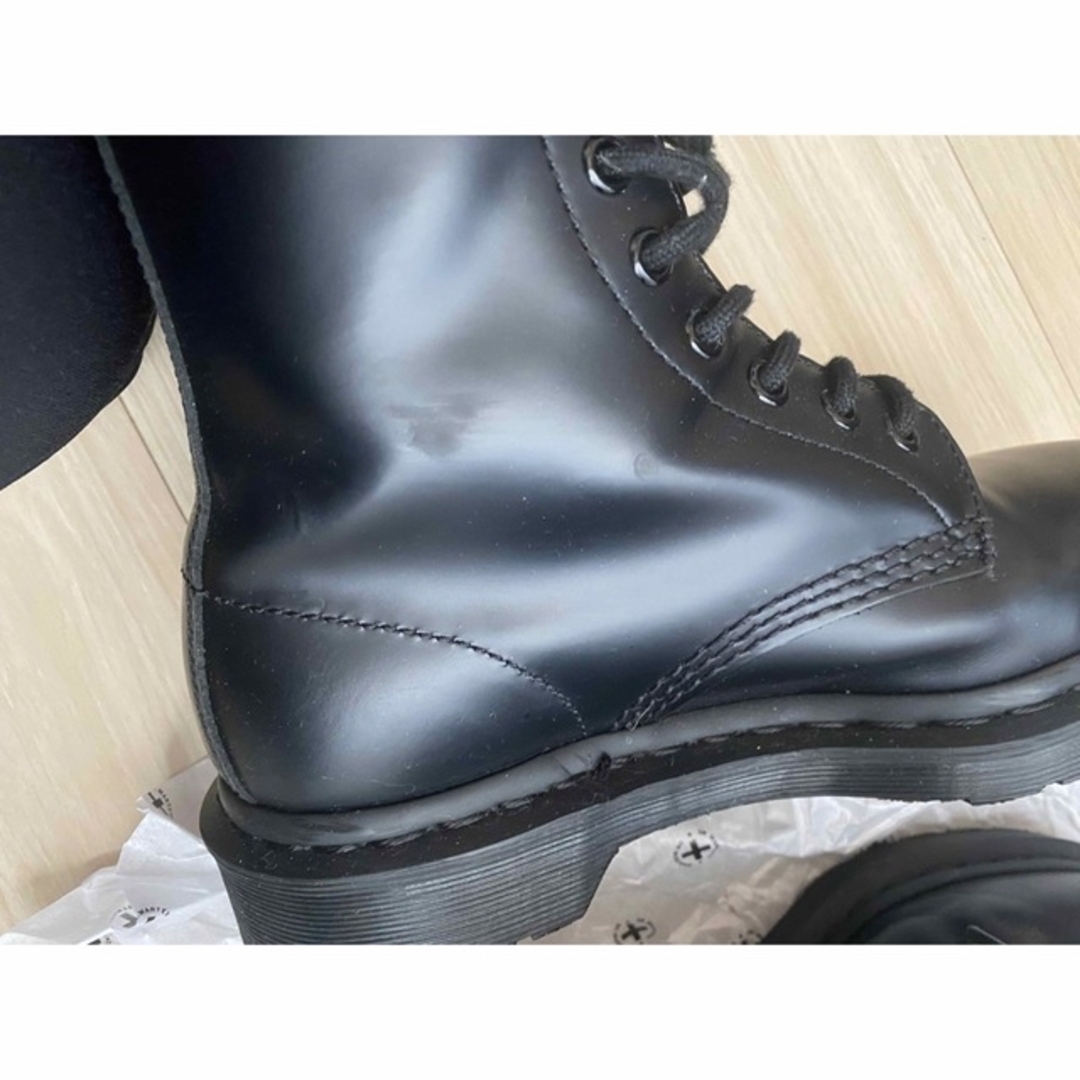 Dr.Martens(ドクターマーチン)のドクターマーチン　Dr.Martens 8ホール　黒ステッチ　値下げ対応します レディースの靴/シューズ(ブーツ)の商品写真