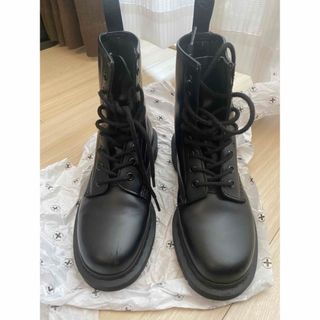 ドクターマーチン(Dr.Martens)のドクターマーチン　Dr.Martens 8ホール　黒ステッチ　値下げ対応します(ブーツ)