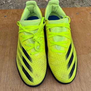 アディダス(adidas)のadidas ジュニア サッカー トレーニングシューズ 23.5 イエロー(シューズ)