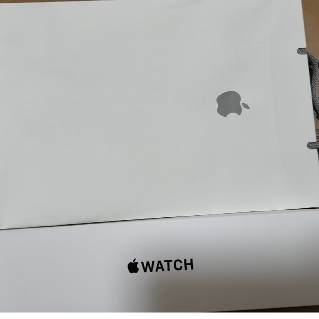 Apple(アップル)のApple Watch SE 第2世代（GPSモデル）- 40mmシミッドナイト メンズの時計(腕時計(デジタル))の商品写真