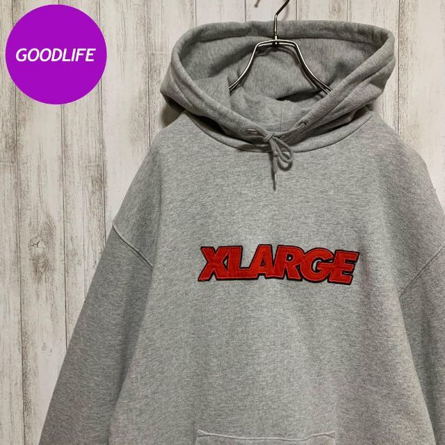 XLARGE(エクストララージ)の【人気デザイン】 エクストララージ センター刺繍 ワッペン ストリート パーカー メンズのトップス(パーカー)の商品写真