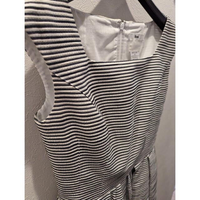 美品 ルネ Rene ワンピース サイズ34 美品 ルネ Rene ワンピース サイズ34