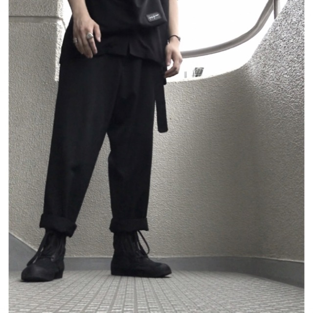 Yohji Yamamoto POUR HOMME(ヨウジヤマモトプールオム)のYohji Yamamoto POUR HOMME ペンシルパンツ メンズのパンツ(スラックス)の商品写真