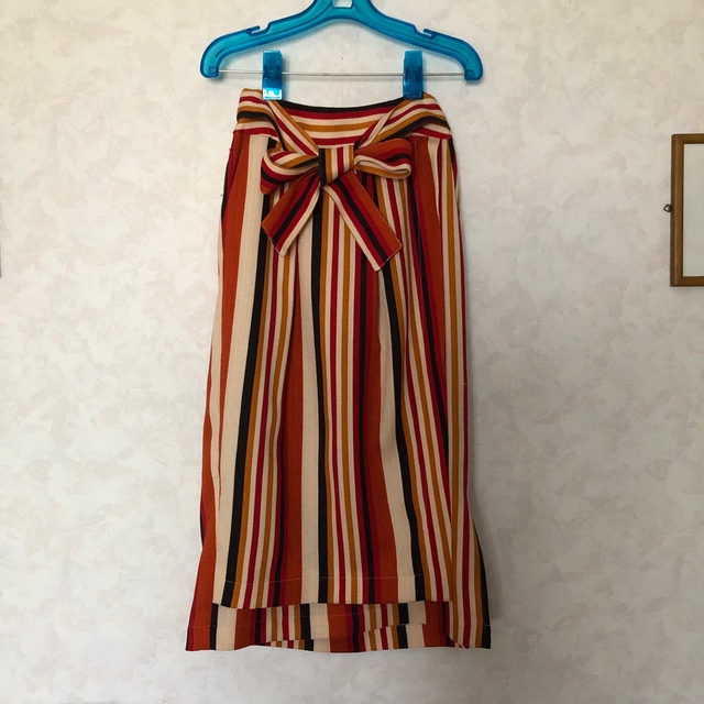 AZUL by moussy(アズールバイマウジー)のAZUL  スカート　Mサイズ　1度着用 レディースのスカート(ロングスカート)の商品写真