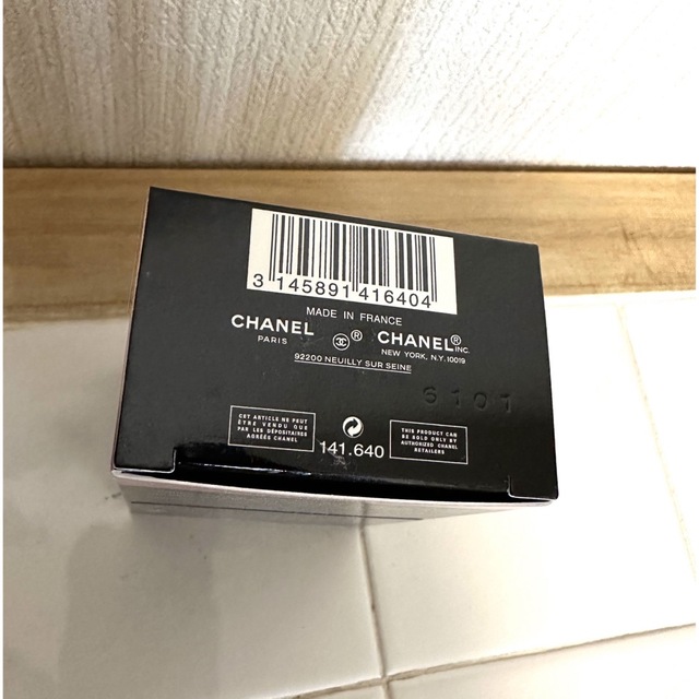 CHANEL(シャネル)の☆☆☆mikko様専用☆☆☆CHANEL ルリフトラクレームマン ハンドクリーム コスメ/美容のボディケア(ハンドクリーム)の商品写真